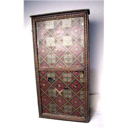 A GLAZE OAK HANGING CUPBOARD 31"h x 16 1/2"w (los