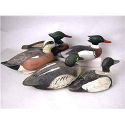 A MISCELLANEOUS GROUP OF CARVED AND PAINTED DECOY