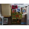 Image 1 : TRAY LOT OF SPORTS CARDS