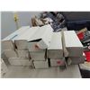 Image 2 : 13 X BOXES OF COLLECTIBLE HOCKEY CARDS