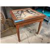 Image 2 : MINI END TABLE WITH GLASS DISPLAY OF SAILBOAT