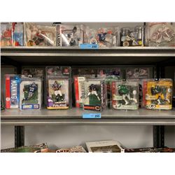 10 X NFL PLAYER MACFARLANE FIGURINES