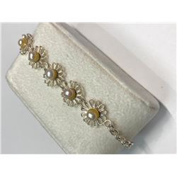 $200 Silver Pearl Bracelet (app 6.6g)