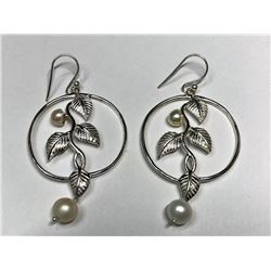 $250 Silver Pearl Earrings (app 10g)