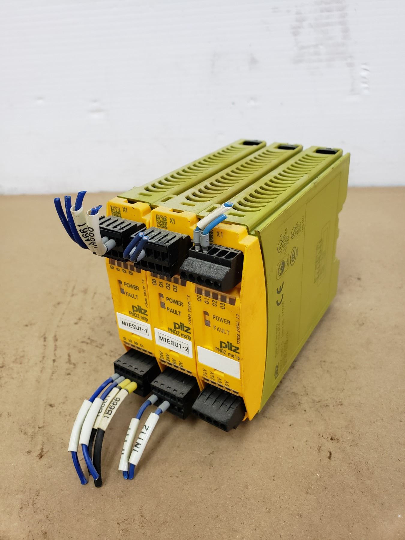 PILZ PNOZ mo1p SAFETY RELAY EXPANSION MODULE 773500