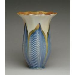 QUEZAL ART GLASS SHADE