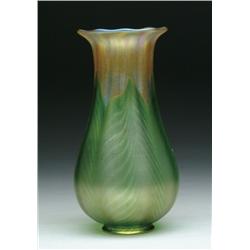 QUEZAL ART GLASS SHADE