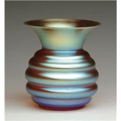 ART GLASS VASE