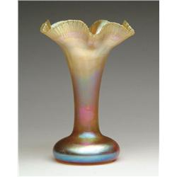 QUEZAL VASE