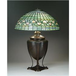 TIFFANY ACORN TABLE LAMP