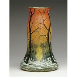 CAMEO WINTER SCENE VASE