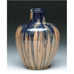 ART POTTERY VASE