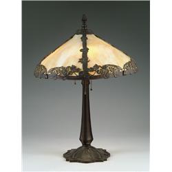BENT PANEL TABLE LAMP