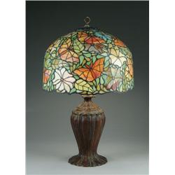 FLORAL STAINED GLASS LAMP