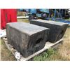 Image 1 : 2 LARGE RUBBER BLOCKS