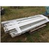 Image 1 : SKID LOT OF ASSORTED FLUORESCENT CEILING LIGHTS