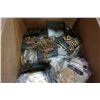 Image 3 : BOX OF SKATE PINS