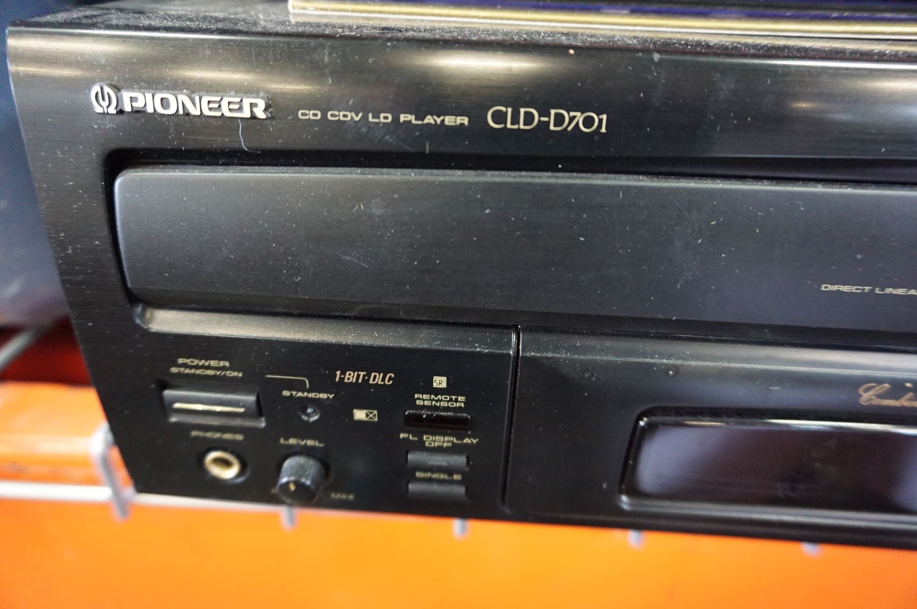 Lecteur Laserdisc Pioneer CLD-D502 avec télécommande et câbles Lecteur Laserdisc Pioneer CLD-D502 avec télécommande et câbles