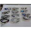 Image 2 : 12 NEW PAIRS RYDERS KIDZ SUNGLASSES