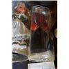 Image 2 : LOT OF COLLECTOR DOLLS