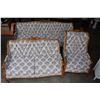 Image 1 : 3 PIECE FRENCH PROVINCIAL SOFA SET