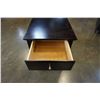 Image 3 : 1 DRAWER MAHOGANY FINISH END TABLE