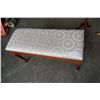 Image 2 : VINTAGE VANITY BENCH