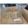 Image 2 : LOT OF VINTAGE PRESSED GLASS ITEMS
