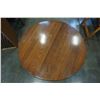 Image 2 : VINTAGE HEIRLOOM FURNITURE CANADA ROUND COFFEE TABLE