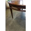 Image 4 : VINTAGE HEIRLOOM FURNITURE CANADA ROUND COFFEE TABLE