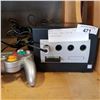 Image 3 : NINTENDO GAME CUBE W/ CONTROLLERS