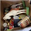 Image 2 : BOX OF MATCH BOOKS AND COLLECTOR TINS