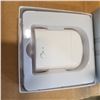 Image 2 : NEW I7S BLUETOOTH EAR BUDS, WHITE WITH CHARGING CASE - RETAIL $79
