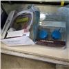 Image 1 : LOT OF 2 STEREO HEADPHONES - 1 PINK PIONEER AND BLUE ONTO - AS NEW IN BOX