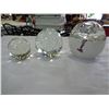 Image 2 : 3 GLASS PAPER WEIGHTS