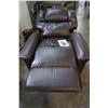 Image 8 : LEATHER LIFT CHAIR