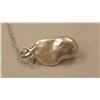 Image 1 : CERTIFIED 8.44 GRAMS MALUKU ISLAND PEARL PENDANT