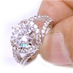 DAZZLING 3 CT CENTER STONE DIAMOND RING