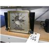 Image 1 : Radio