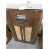 Image 1 : Radio