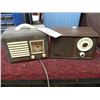 Image 1 : Radio
