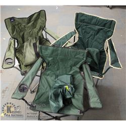 3 GREEN FOLDING LAWN CHAIRS IN CARRY CASES