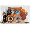 Image 1 : BOX OF VARIOUS CUTTING & ABRASIVE DISCS