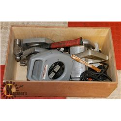 BOX WITH SKIL SAWS, 7 METER WIND UP CORD, & MISC