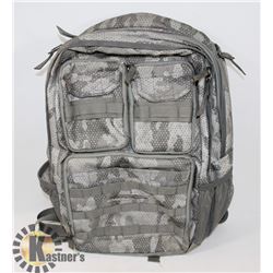 EDDIE BAUER CAMOUFLAGE BACKPACK