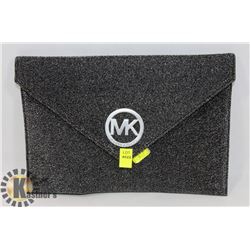 MICHAEL KORS REPLICA ENVELOPE BAG BLACK AND SILVER