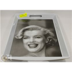 LARGE MARILYN MONROE MELAMINE WAR SERVING