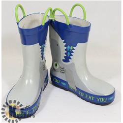 CHILDREN'S RUBBER BOOTS SIZE 8