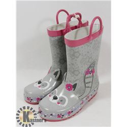 CHILD RUBBER BOOTS SIZE 7