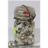 Image 1 : VINTAGE MASON JAR WITH BUTTONS.